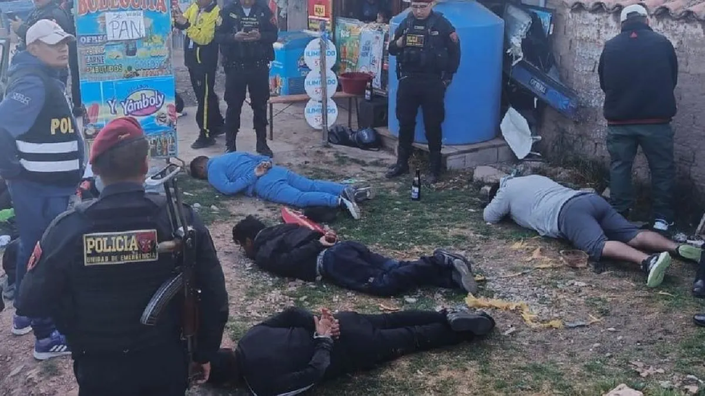 Puno: Policía Nacional detiene a presuntos integrantes de una banda criminal dedicada al robo de motos